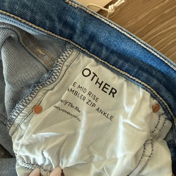 NWT Mother Jeans - The Mid Rise Rambler Zip Ankle - Picture 3 of 8